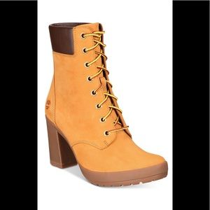 (SOLD) Timberland Women's Camdale Mid-Shaft Boots